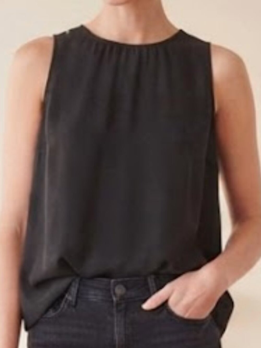 Vince Camuto Black Sleeveless Keyhole-Back Blouse, Size S